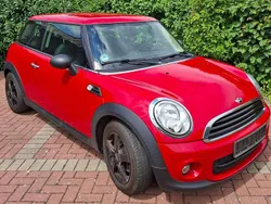 Rot Gebraucht 2011 Mini ONE Kleinwagen | 4.000 € (Fairer Preis)