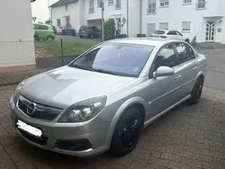 Schwarz Gebraucht 2008 Opel Vectra Edition+ Limousine | 3.150 € (Fairer Preis)