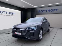 Grau Gebraucht 2024 Audi Q8 e-tron S-Line SUV | 57.950 € (Fairer Preis)