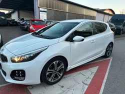 Weiß Gebraucht 2016 Kia Ceed GT GT-Line Limousine | 11.900 € (Guter Preis)