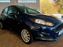 Blau Gebraucht 2017 Ford Fiesta Trend Kleinwagen | 5.550 € (Fairer Preis)