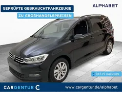 Deep black perleffekt Gebraucht 2023 VW Touran Comfortline Van / Kleinbus | 21.097 € (Guter Preis)
