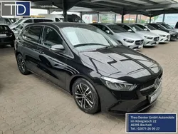 Kosmosschwarz metalliclack Gebraucht 2023 Mercedes B180 Advanced Van / Kleinbus | 29.900 € (Fairer Preis)
