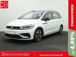 Weiss Gebraucht 2024 VW Touran Highline Van / Kleinbus | 34.950 € (Fairer Preis)