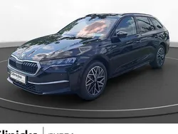 Schwarz Gebraucht 2025 Skoda Octavia Tour Kombi | 35.950 € (Fairer Preis)