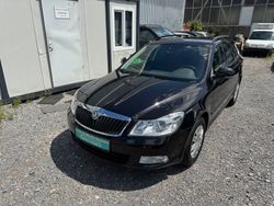 Schwarz Gebraucht 2012 Skoda Octavia Ambition Kombi | 7.700 € (Superpreis)