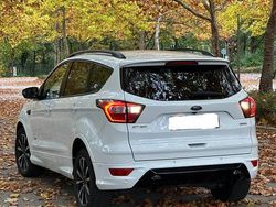 Weiß Gebraucht 2018 Ford Kuga ST-Line SUV | 13.500 € (Fairer Preis)