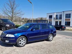Blau Gebraucht 2006 Skoda Octavia Elegance Kombi | 2.750 € (Fairer Preis)