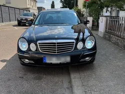 Schwarz Gebraucht 2008 Mercedes E300 Avantgarde Limousine | 9.200 € (Fairer Preis)