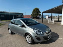 Grau Gebraucht 2014 Opel Corsa Kleinwagen | 6.549 € (Etwas zu teuer)