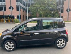 Schwarz Gebraucht 2006 Renault Modus Van / Kleinbus | 1.499 €