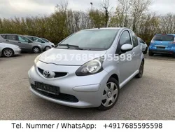 Silber Gebraucht 2009 Toyota Aygo Cool Kleinwagen | 2.900 € (Fairer Preis)