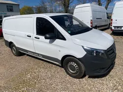 Weiß Gebraucht 2021 Mercedes Vito Van / Kleinbus | 9.162 € (Etwas zu teuer)