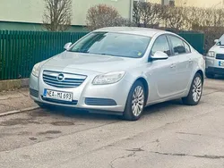 Silber Gebraucht 2010 Opel Insignia Limousine | 4.500 € (Guter Preis)