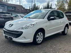 Weiß Gebraucht 2012 Peugeot 206+ Basis Kleinwagen | 2.500 € (Fairer Preis)