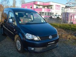 Blau Gebraucht 2011 VW Caddy Edition Van / Kleinbus | 10.555 € (Teuer)
