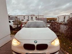 Weiß Gebraucht 2014 BMW 114 Kleinwagen | 7.500 € (Guter Preis)