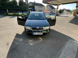Schwarz Gebraucht 2007 Skoda Fabia Kleinwagen | 1.400 € (Guter Preis)
