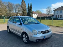 Silber Gebraucht 2004 VW Polo Highline Kleinwagen | 700 € (Guter Preis)