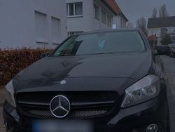 Schwarz Gebraucht 2015 Mercedes A180 Kleinwagen | 11.500 € (Fairer Preis)