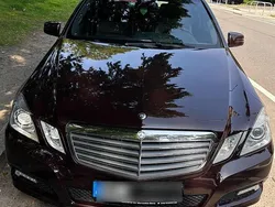 Braun Gebraucht 2009 Mercedes E220 Avantgarde Limousine | 11.900 € (Etwas zu teuer)