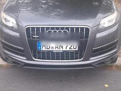 Grau Gebraucht 2010 Audi Q7 SUV | 12.500 € (Fairer Preis)