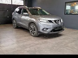 Grau Gebraucht 2016 Nissan X-Trail Tekna SUV | 16.999 € (Teuer)