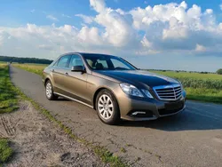Grau Gebraucht 2009 Mercedes E220 Limousine | 9.100 € (Fairer Preis)