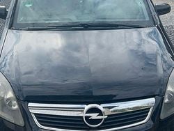 Schwarz Gebraucht 2007 Opel Zafira Cosmo Van / Kleinbus | 2.450 €