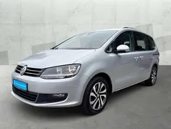 Silber Gebraucht 2022 VW Sharan Active Van / Kleinbus | 30.480 € (Fairer Preis)