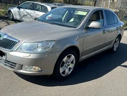 Beige Gebraucht 2011 Skoda Octavia Elegance Limousine | 4.500 € (Superpreis)