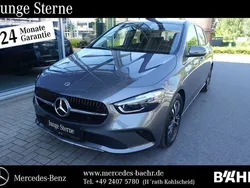 Lack mountaingrau Gebraucht 2024 Mercedes B200 Progressive Van / Kleinbus | 35.950 € (Teuer)