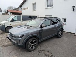 Grau Gebraucht 2024 Dacia Duster Journey SUV | 23.400 € (Fairer Preis)