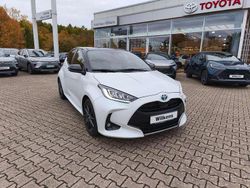 Platinum white pearl mc. (089) Gebraucht 2023 Toyota Yaris Hybrid Style Kleinwagen | 22.900 € (Etwas zu teuer)