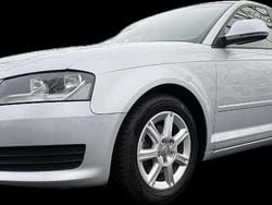 Eissilber metallic Gebraucht 2010 Audi A3 Ambiente Limousine | 8.849 € (Teuer)