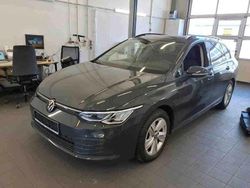 Uranograu Gebraucht 2022 VW Golf VIII Life Kombi | 13.488 € (Fairer Preis)