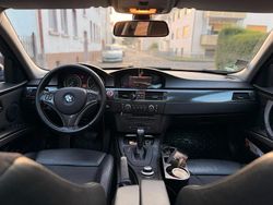Schwarz Gebraucht 2007 BMW 320 Kombi | 5.000 € (Etwas zu teuer)