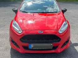 Rot Gebraucht 2014 Ford Fiesta ST Kleinwagen | 5.290 € (Fairer Preis)