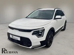 Weiß Gebraucht 2023 Kia e-Niro Advance SUV | 27.995 € (Guter Preis)