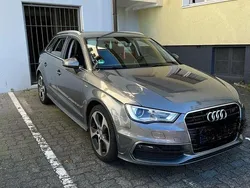 Grau Gebraucht 2015 Audi A3 Sportback Sport Limousine | 11.500 € (Fairer Preis)