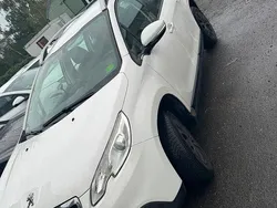 Weiß Gebraucht 2014 Peugeot 2008 SUV | 3.950 € (Superpreis)