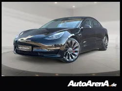 Solid black Gebraucht 2023 Tesla Model 3 Performance Limousine | 33.889 € (Guter Preis)