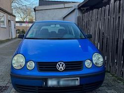 Blau Gebraucht 2002 VW Polo Kleinwagen | 600 €
