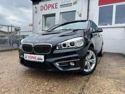 Saphirschwarz Gebraucht 2016 BMW 218 Luxury Line Van / Kleinbus | 17.990 € (Fairer Preis)
