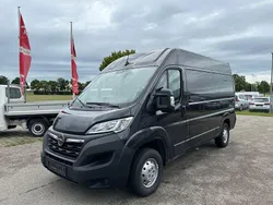 Schwarz Gebraucht 2022 Opel Movano Edition Van | 21.300 € (Fairer Preis)