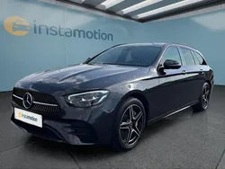 Grau Gebraucht 2022 Mercedes E300 Kombi | 34.949 € (Teuer)