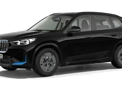 Schwarz Gebraucht 2023 BMW iX1 Shadowline SUV | 38.780 € (Fairer Preis)