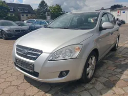 Grau Gebraucht 2009 Kia Ceed Limousine | 1.499 € (Superpreis)