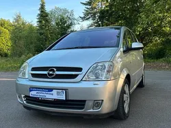 Silber Gebraucht 2003 Opel Meriva Van / Kleinbus | 1.999 € (Guter Preis)