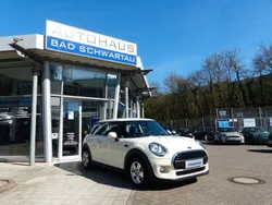Weiß Gebraucht 2017 Mini ONE Pepper Kleinwagen | 13.450 € (Fairer Preis)